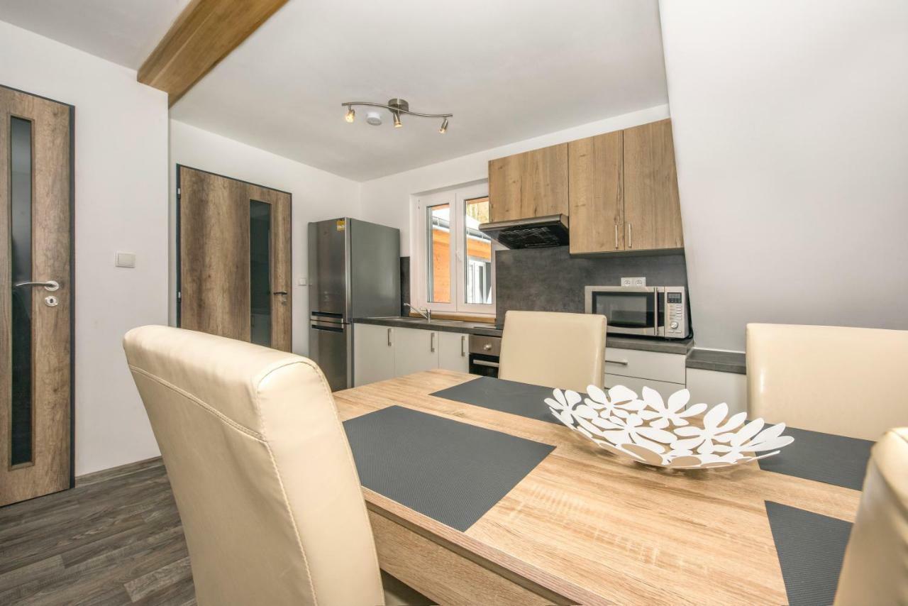 Horalka Apartman Pec Pec pod Snezkou Exterior photo